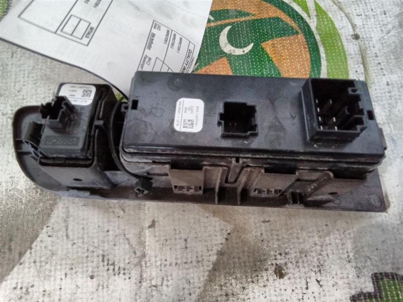 Part image 9