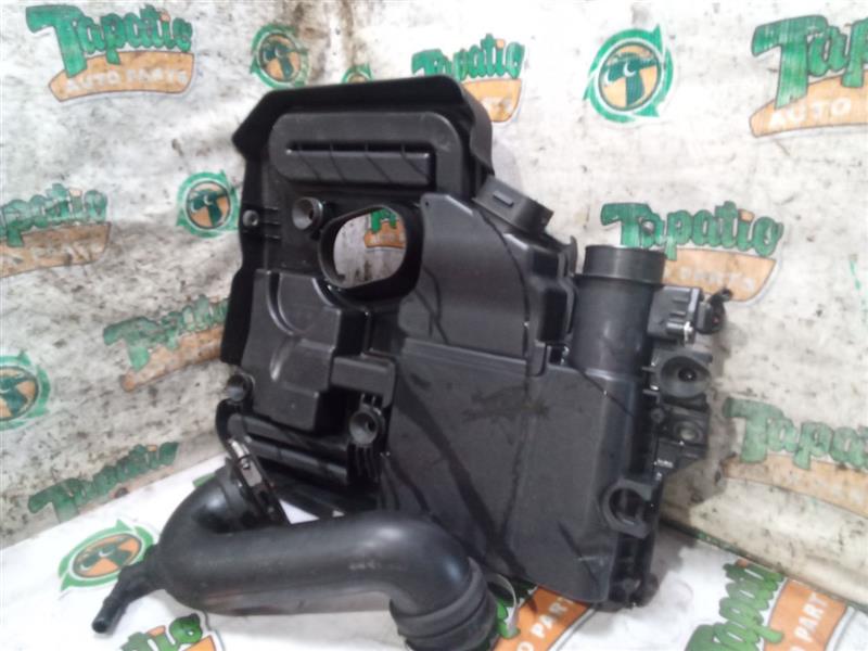 2014 Ford MKZ Air Cleaner