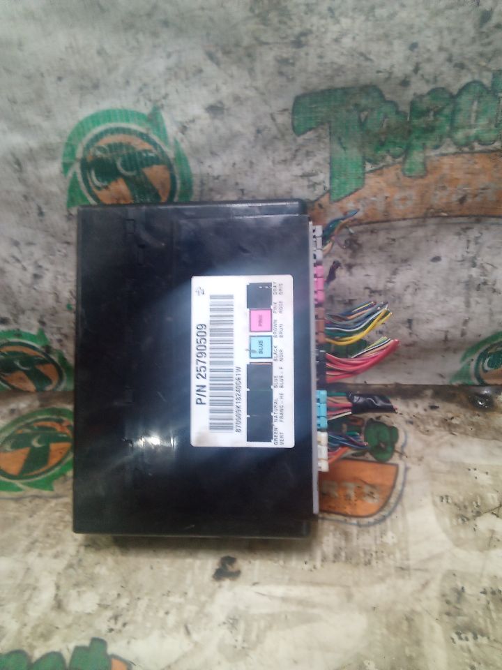 Used 2009 General Motors ESCALADE (under steering column) - Stock #H13824
