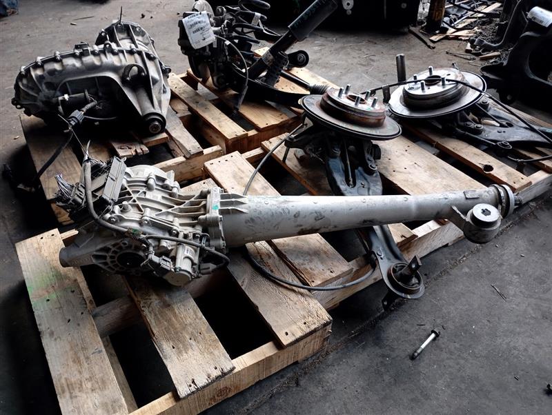 2021 General Motors BLAZER Carrier Assembly