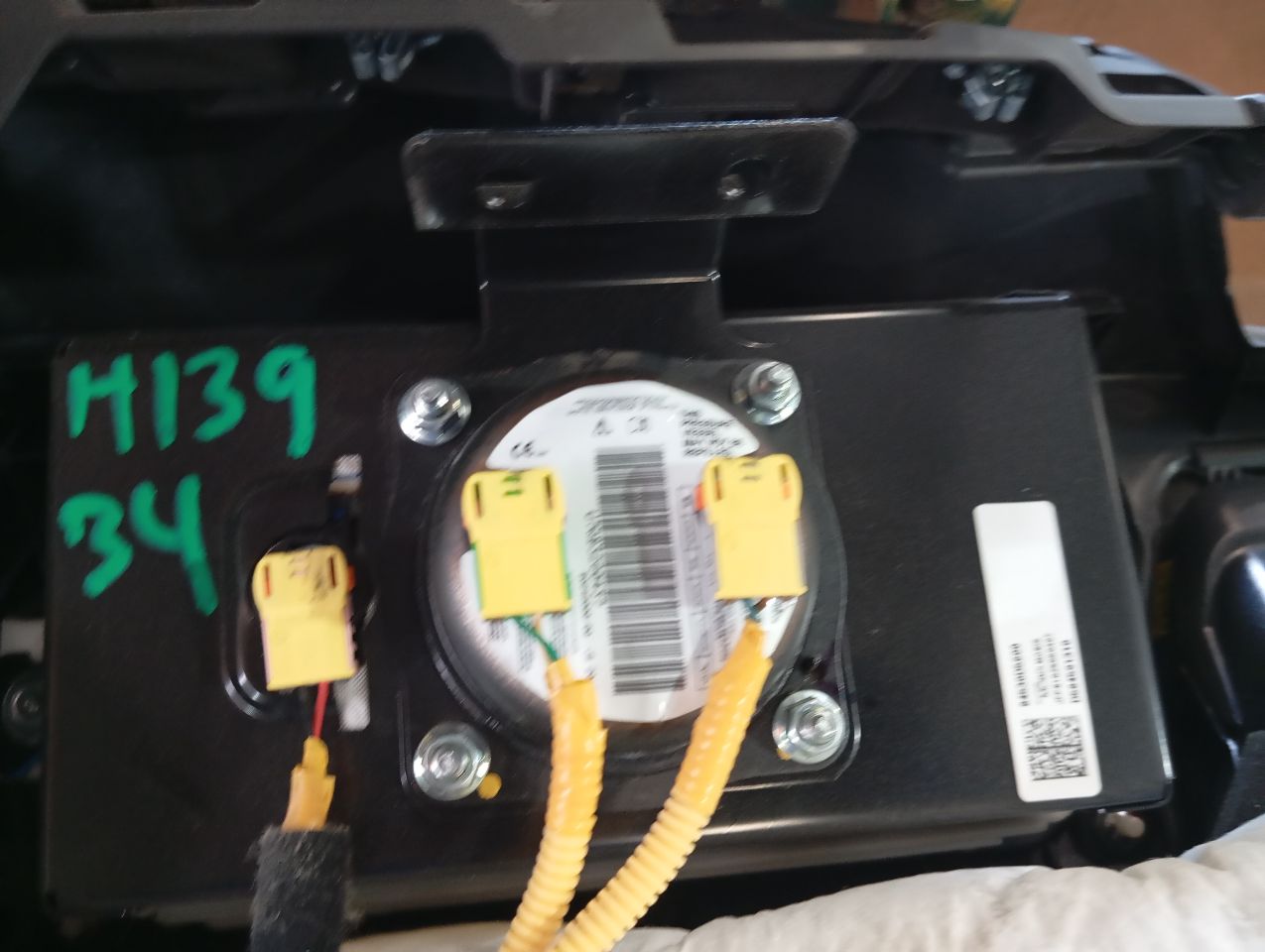 Part image 4