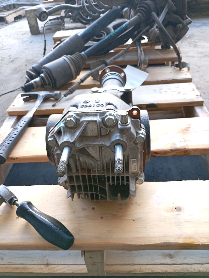 Part image 4