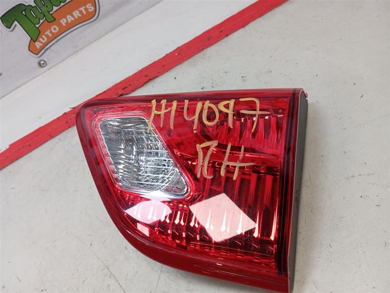 2017 Nissan PATHFINDER Tail Lamp