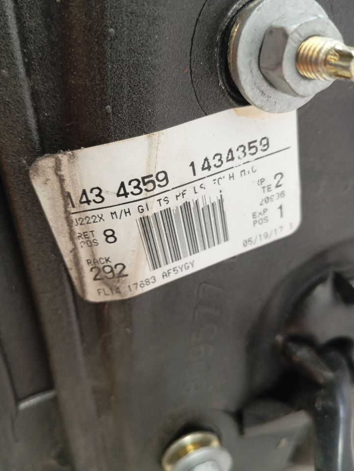 Part image 4