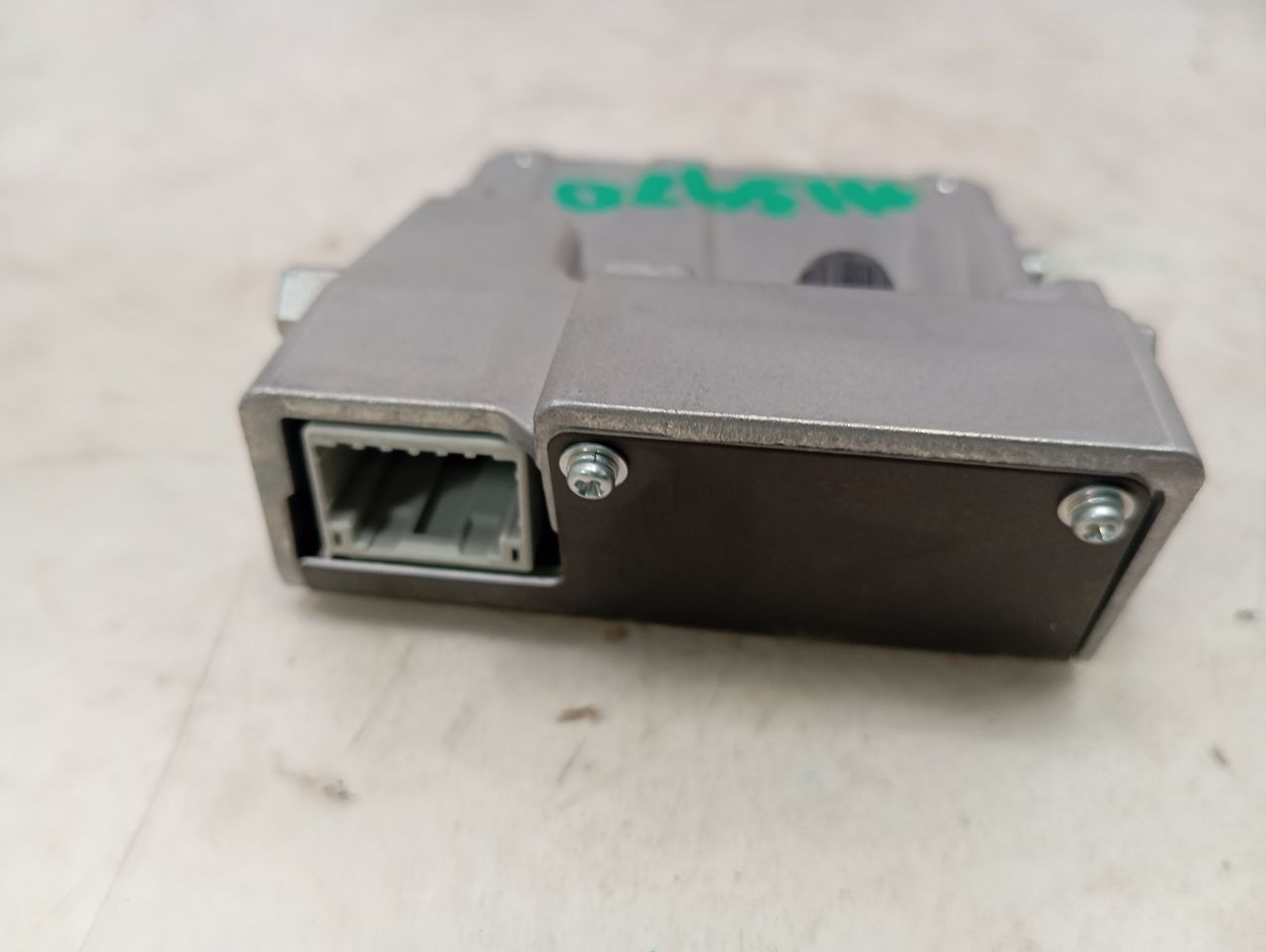 Part image 3