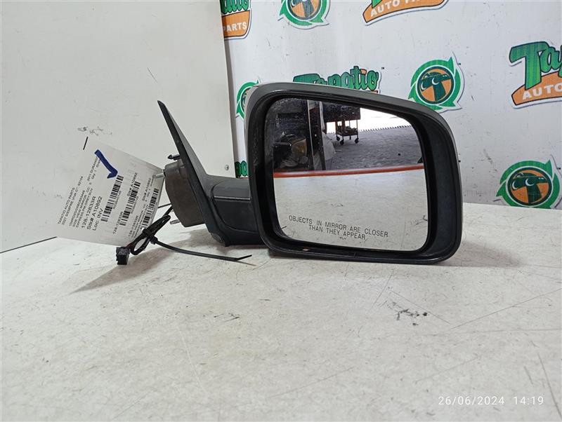 Used 2011 Chrysler DURANGO Side View Mirror - Stock #A10892