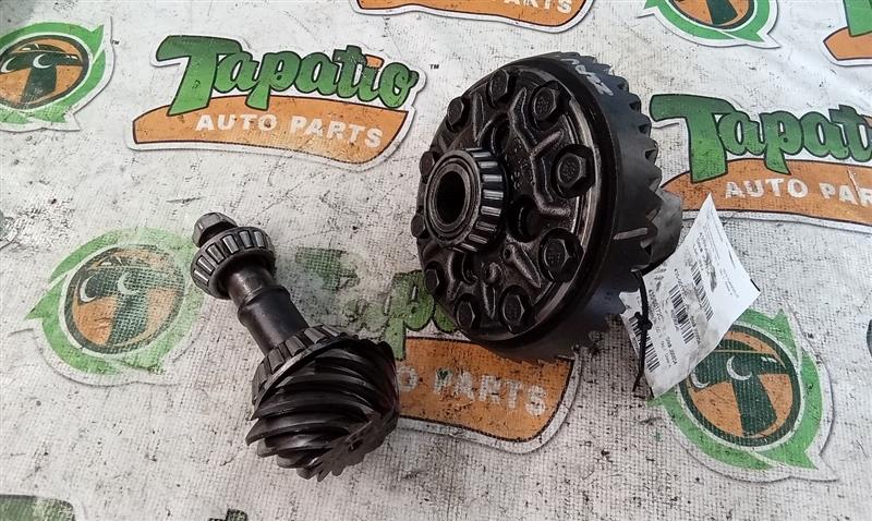 2012 General Motors YUKON XL 1500 Axle Assembly, Rr