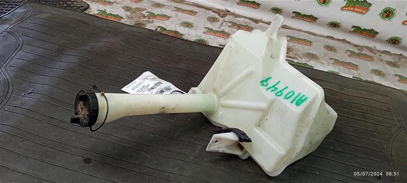 2005 Ford ESCAPE Wash Reservoir Assy
