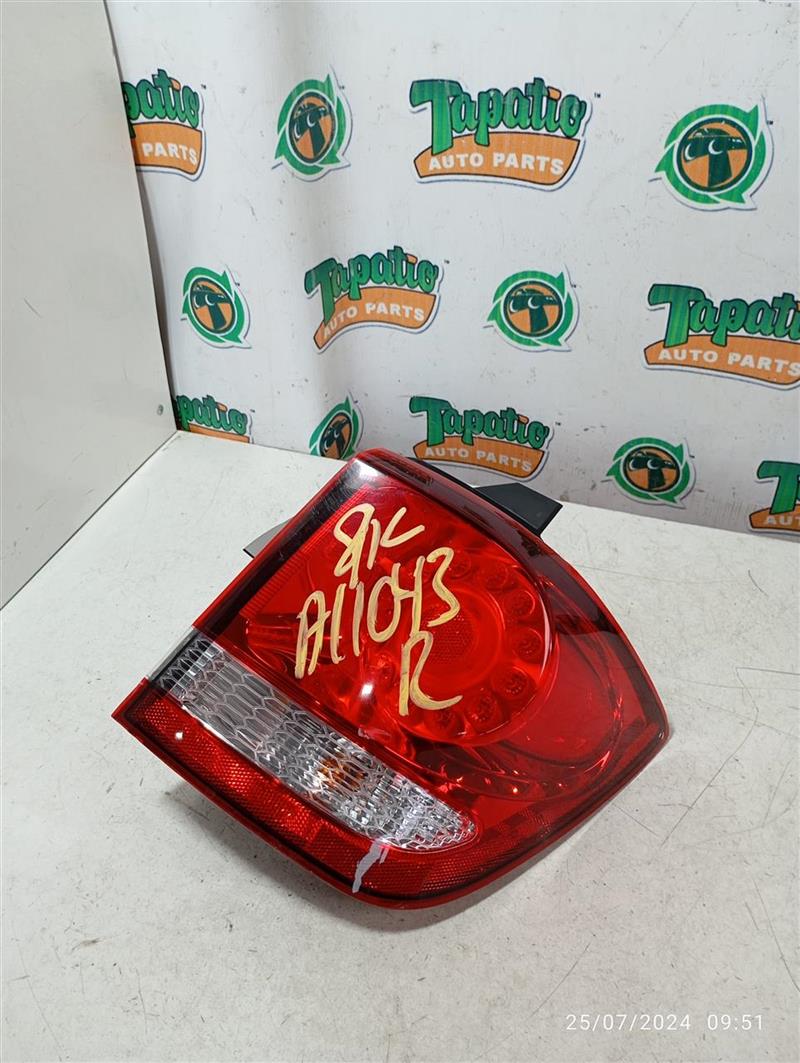 2015 Chrysler JOURNEY Tail Lamp