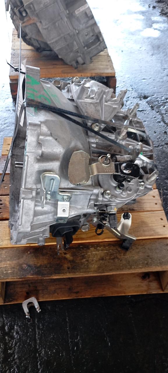 Part image 3