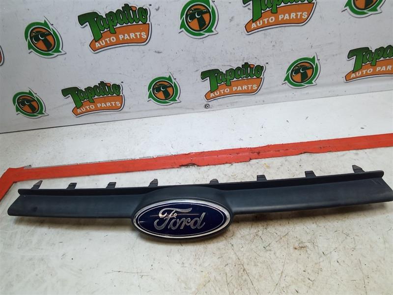 2016 Ford TRANSIT CONNECT Grille