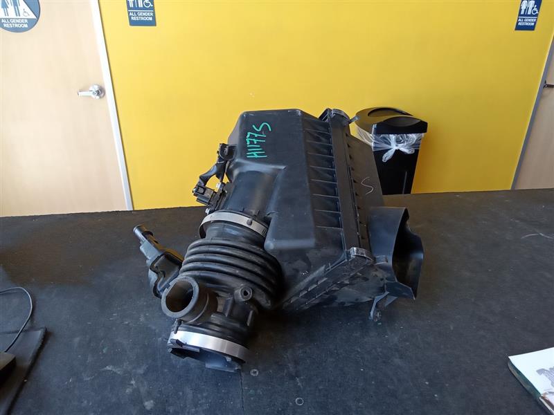 2018 Nissan MAXIMA Air Cleaner