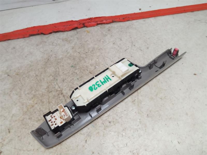 Used 2014 Toyota PRIUS Front Door Switch - Stock #H14320