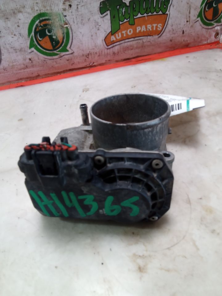 2014 Toyota TACOMA Throttle Body Assy