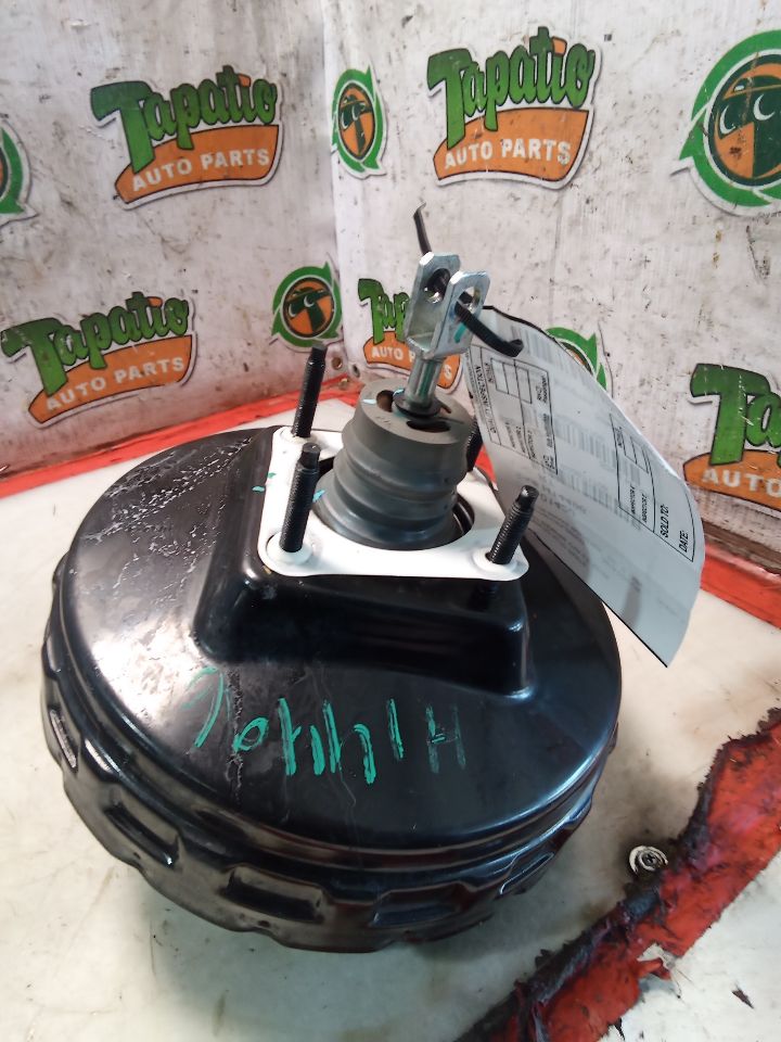 2013 Ford FOCUS Power Brake Booster