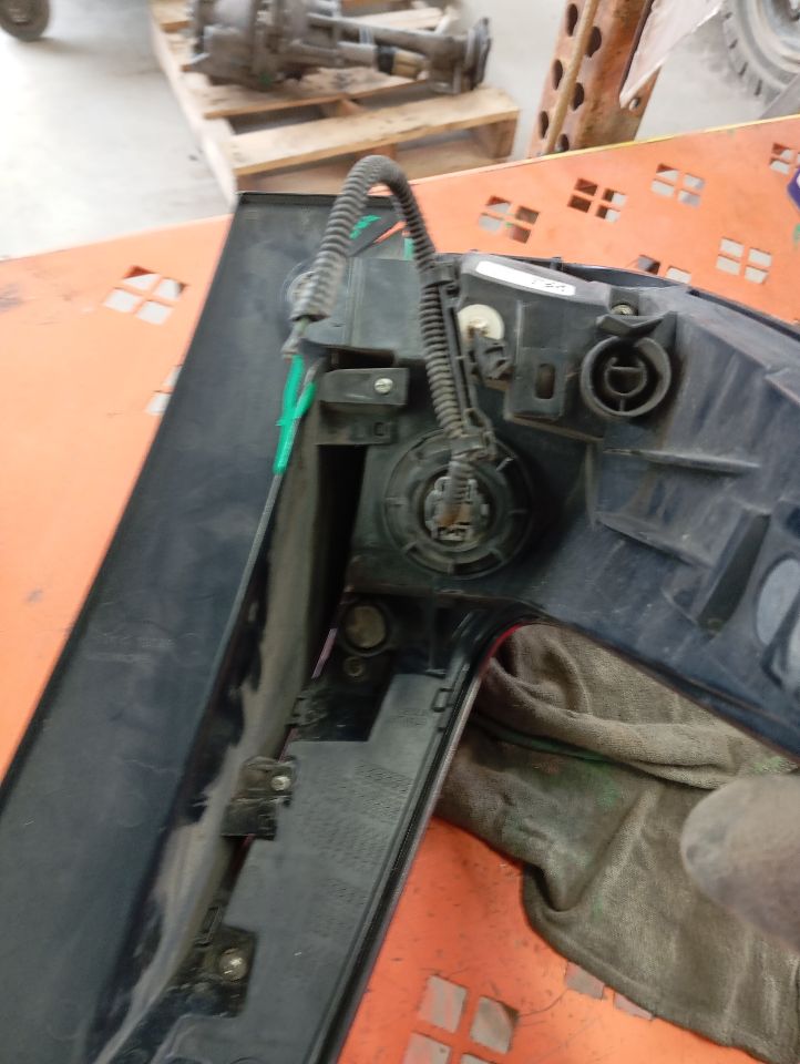 Part image 8