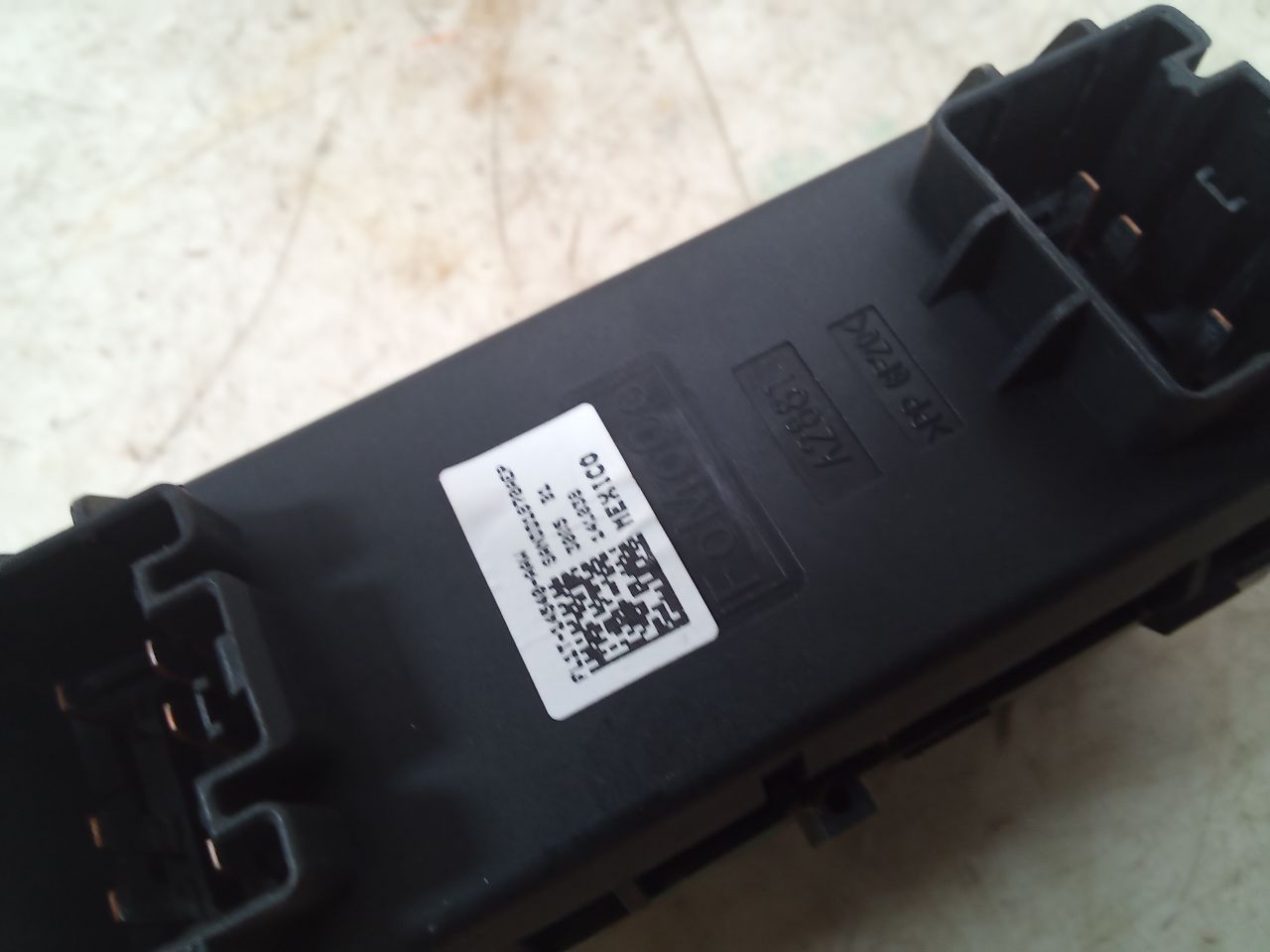 Part image 3