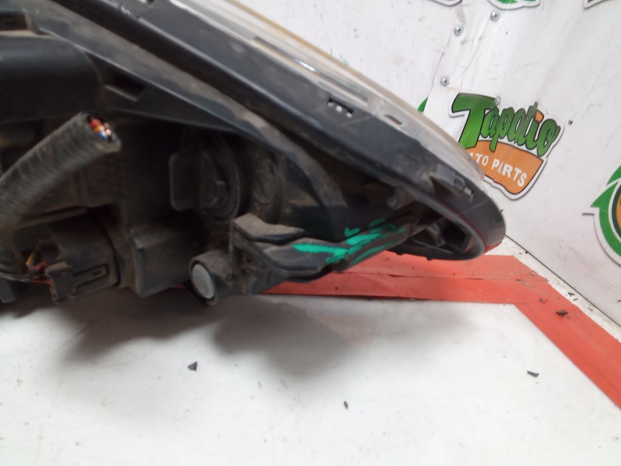 Part image 3