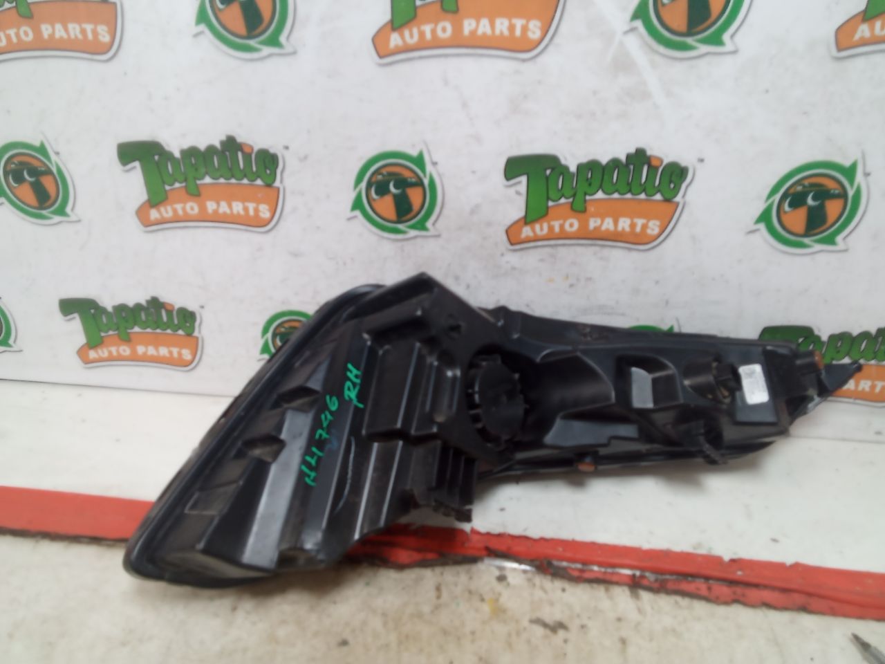 Part image 3