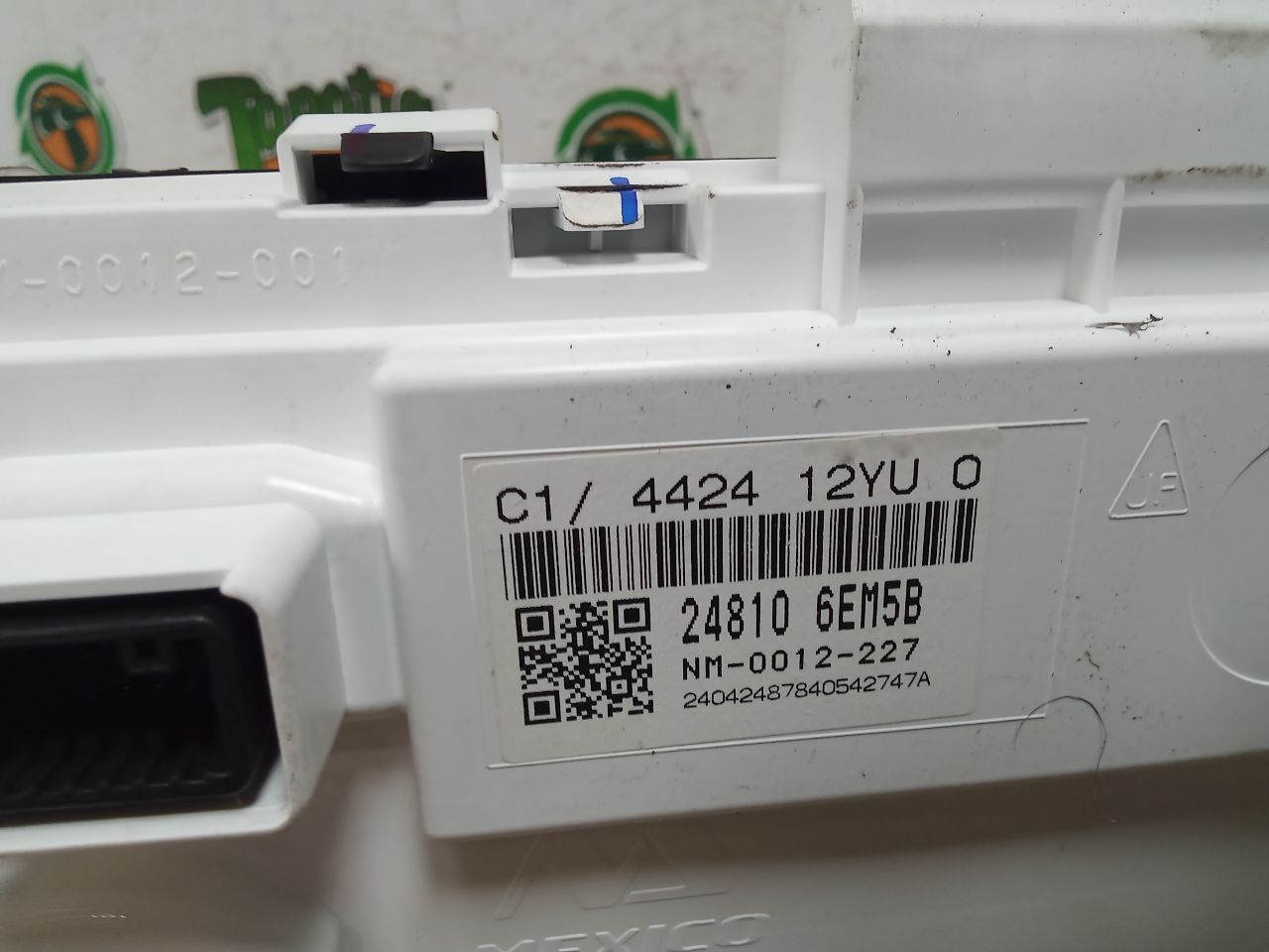 Part image 3
