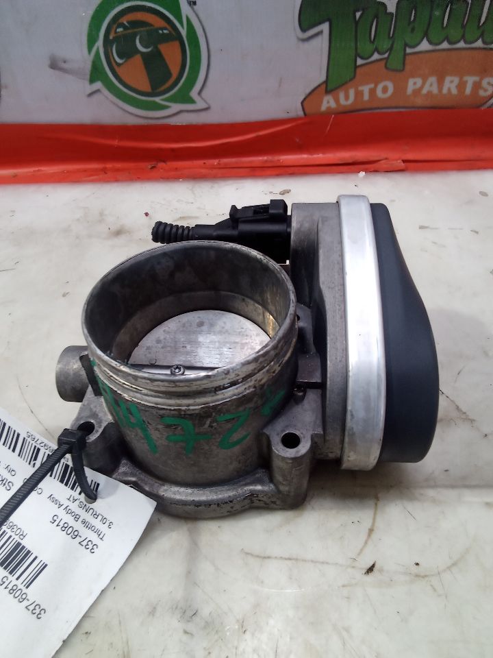 Used 2004 BMW BMW 530i Throttle Body Assy - Stock #H14726