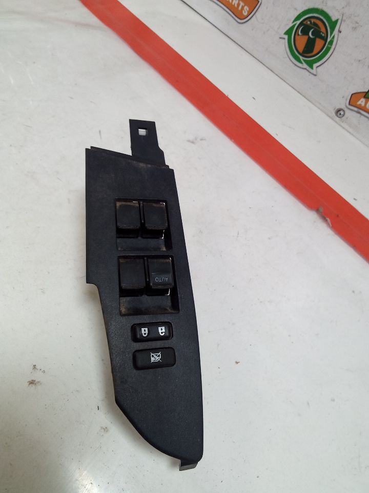 2018 Toyota COROLLA Front Door Switch