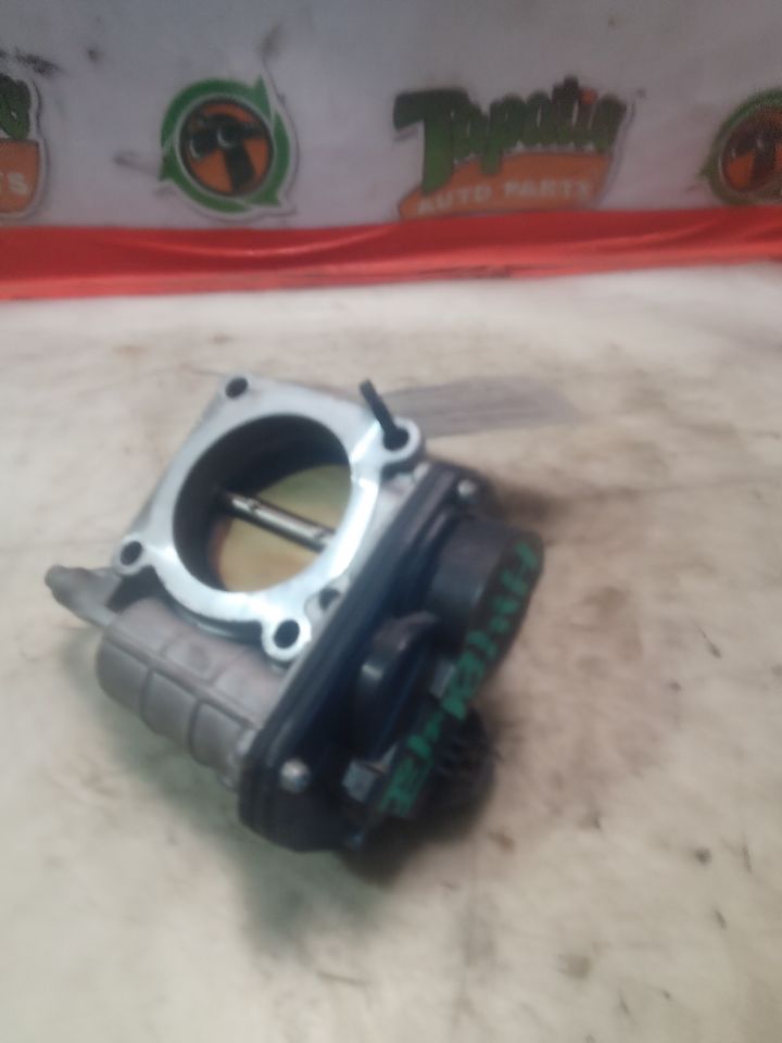 Used 2010 Nissan 370Z Throttle Body Assy - Stock #H14864