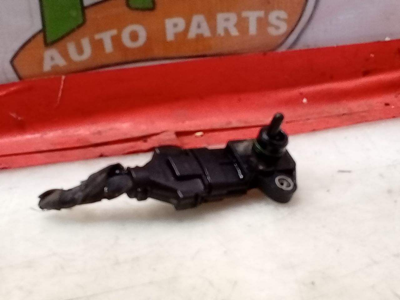 Part image 3