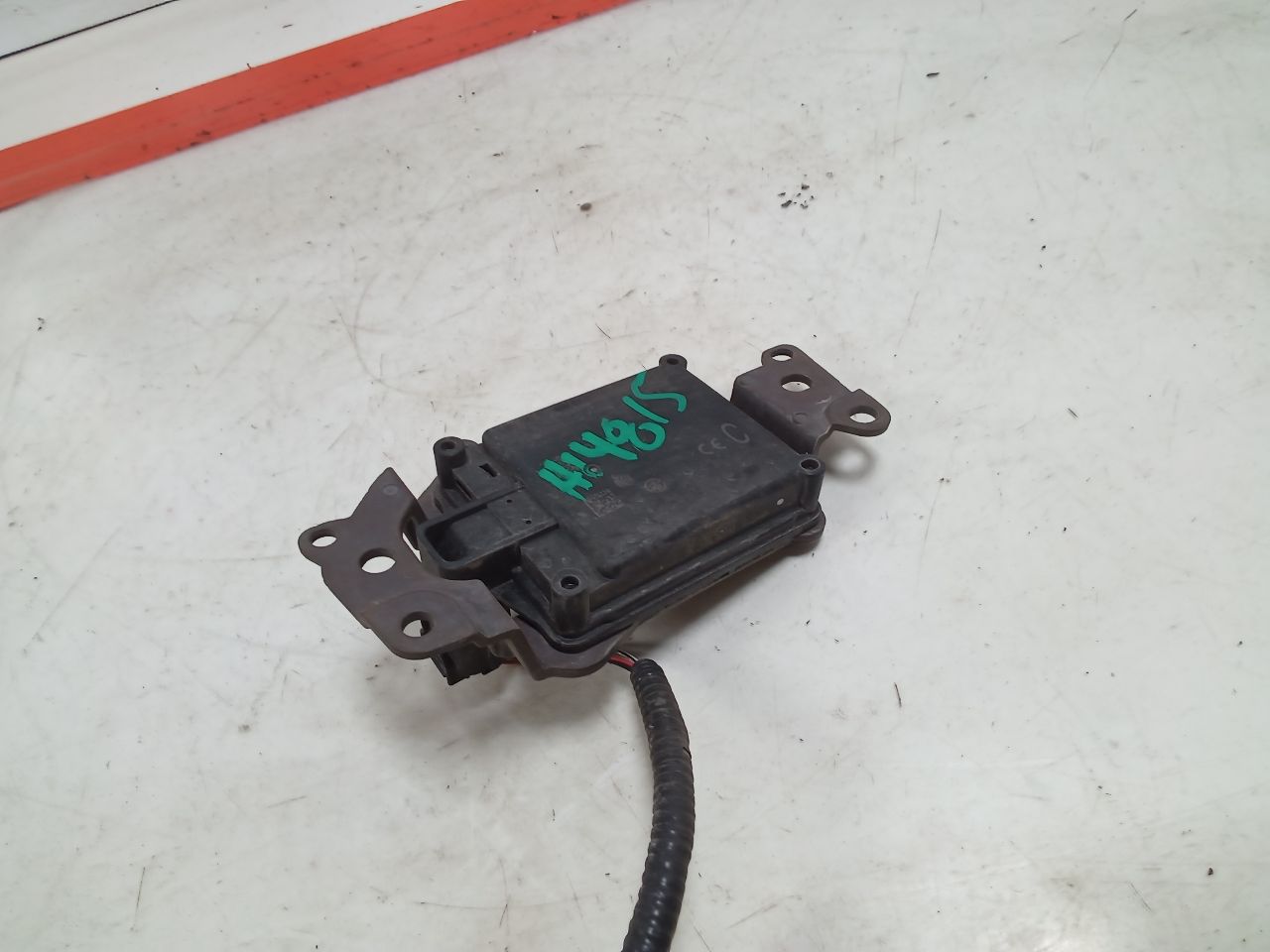 Part image 3