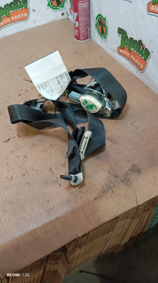 Used 2011 Ford FIESTA retractor - Stock #H14891