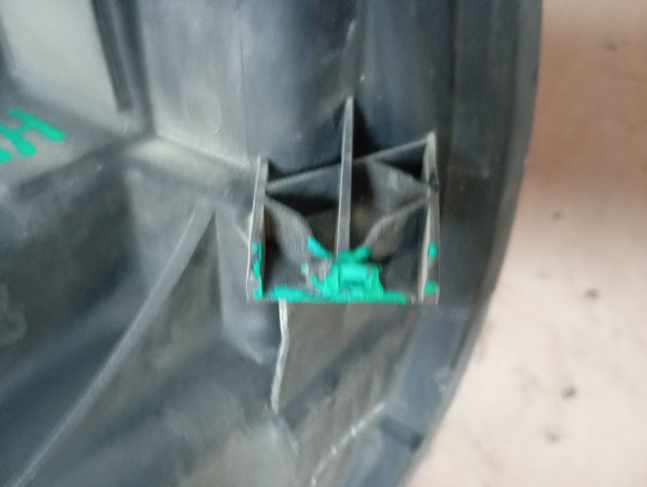 Part image 3