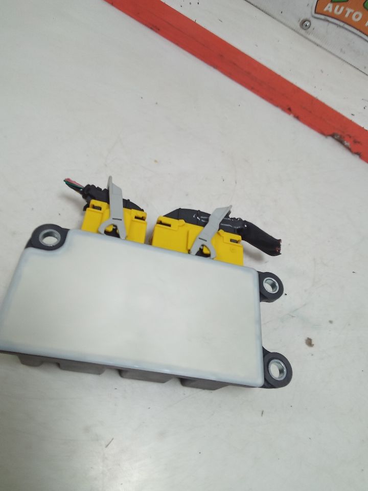 Used 2021 General Motors EQUINOX (below center console) - Stock #H14866