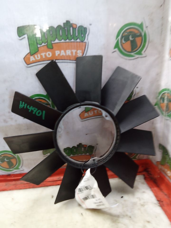 2005 BMW BMW 325i Fan Blade