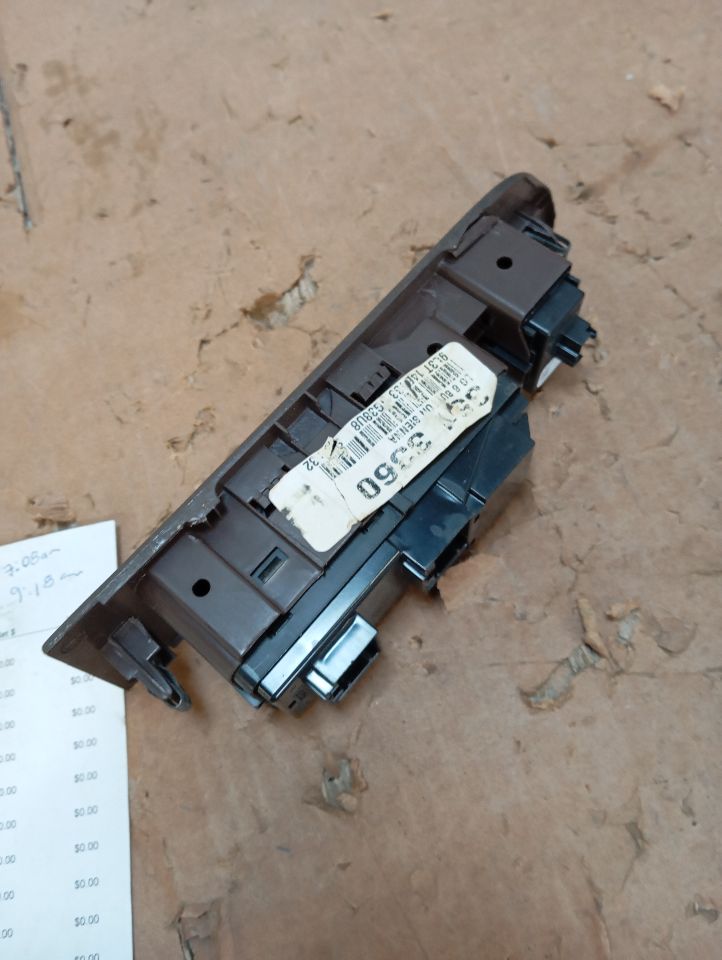 Used 2010 Ford FORD F150 PICKUP Front Door Switch - Stock #H14801