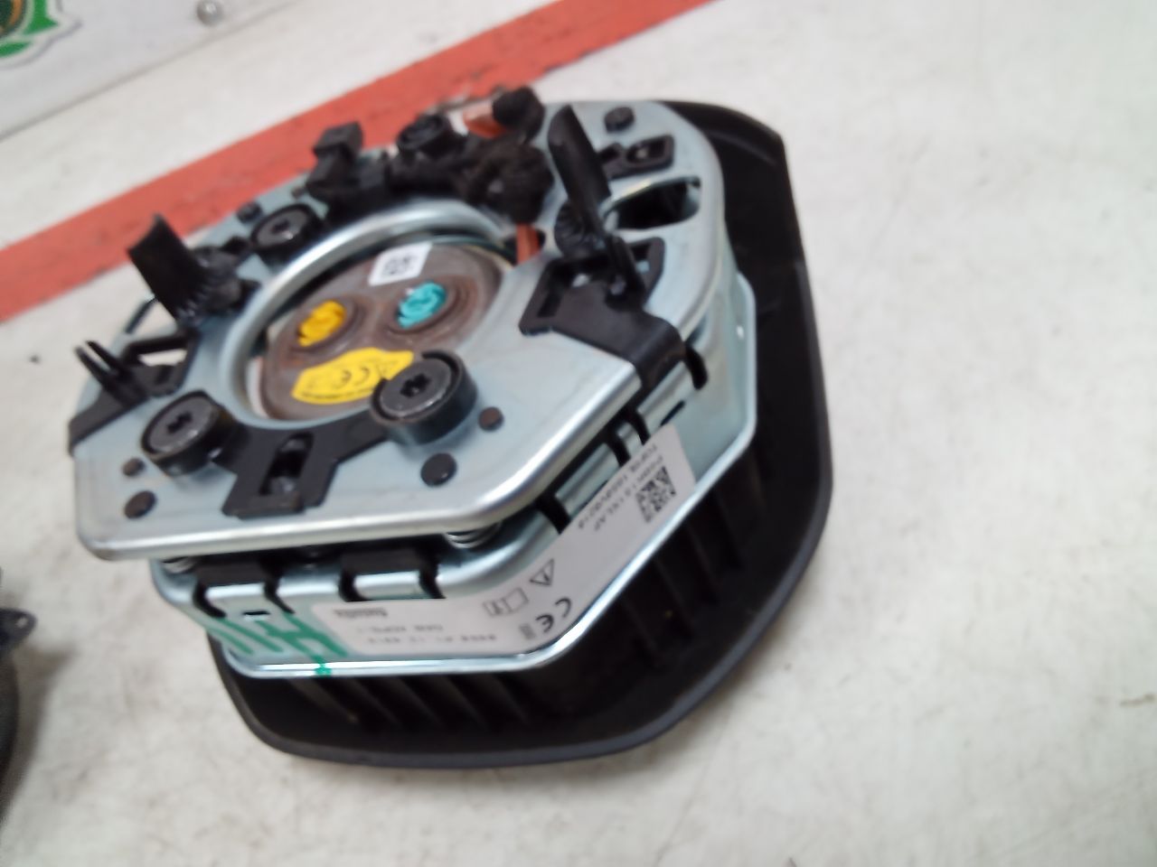 Part image 3