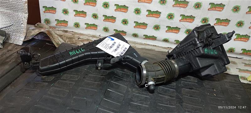 2014 Nissan ROGUE Air Cleaner