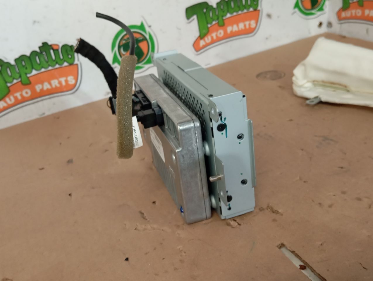 Part image 3