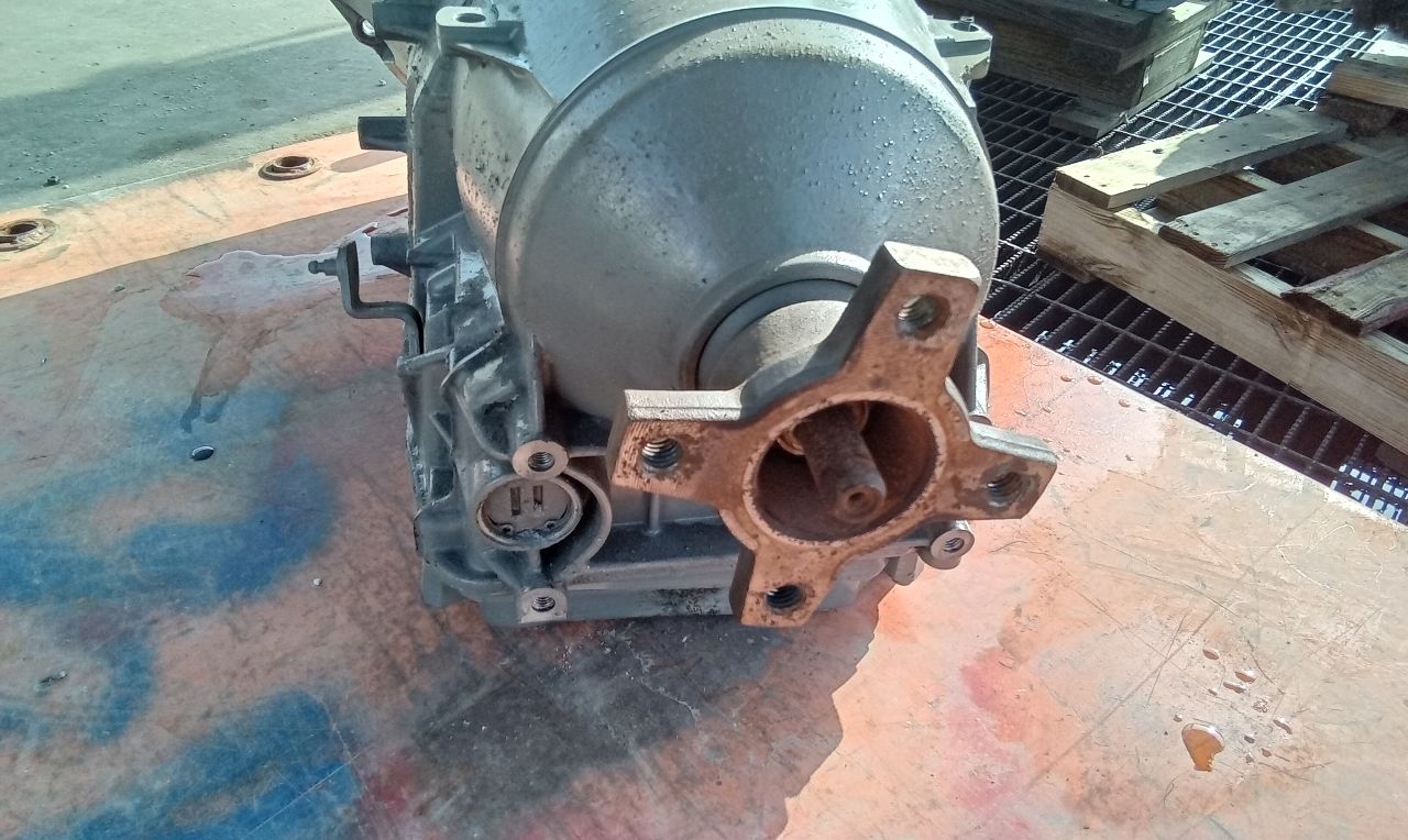 Part image 11