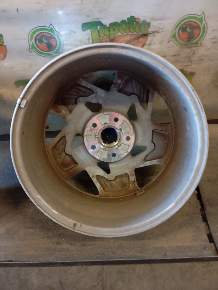 Part image 3