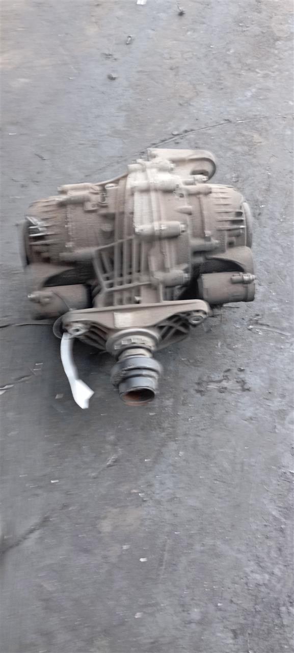 Part image 3