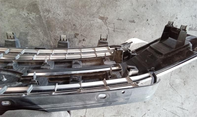 Part image 8
