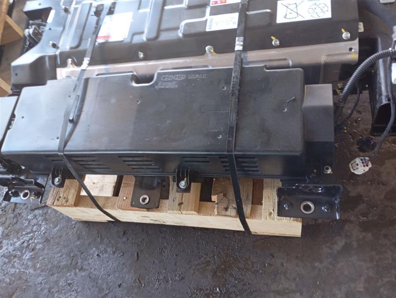 Part image 9