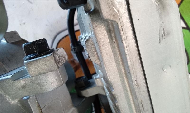 Part image 12
