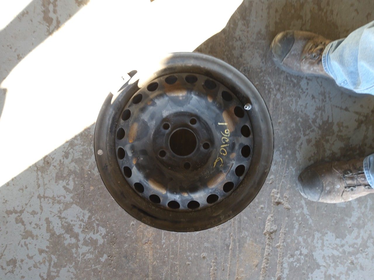Part image 3