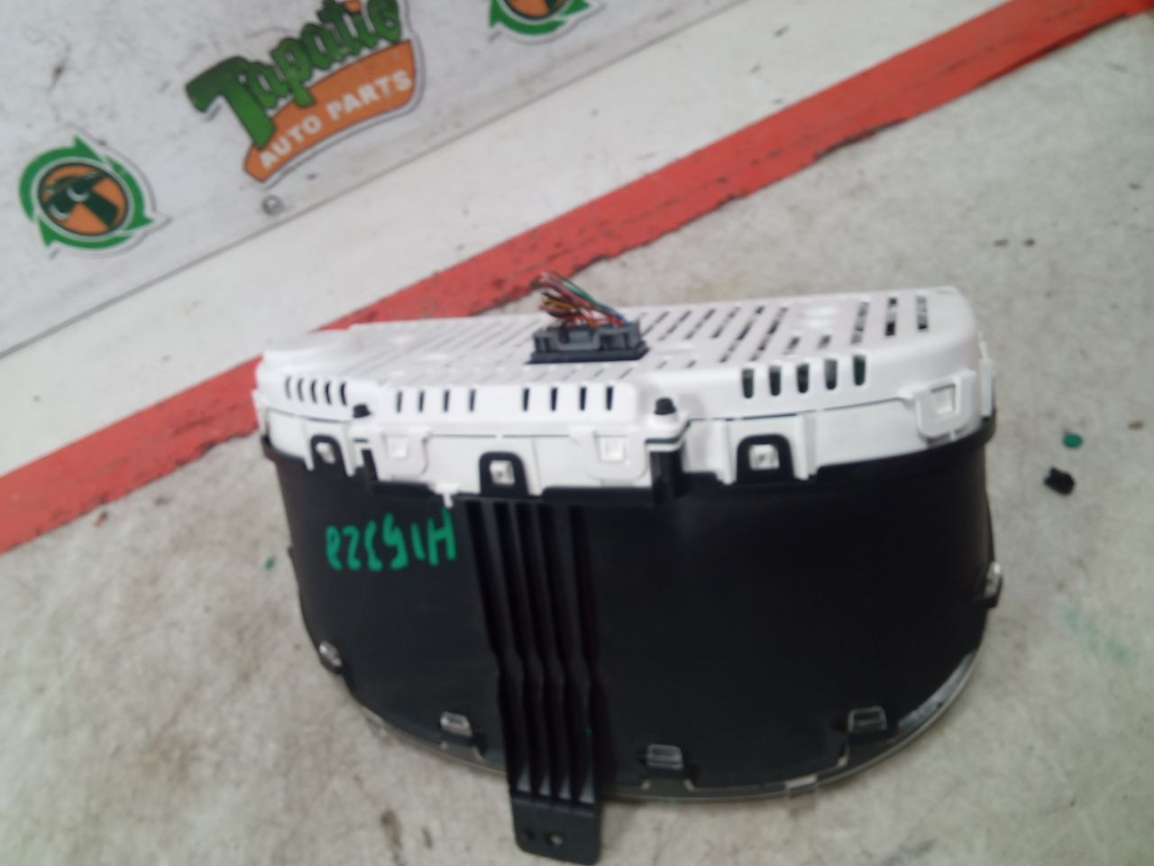 Part image 3