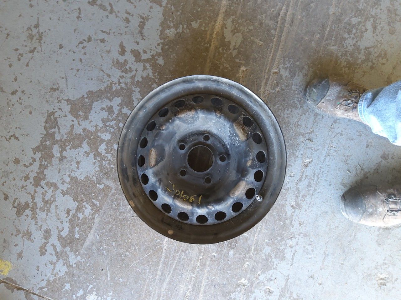Part image 3