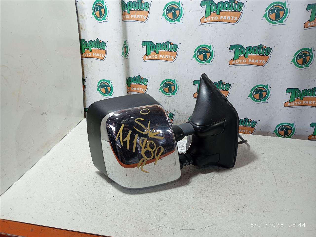 Used 2004 Nissan TITAN Side View Mirror - Stock #A11989