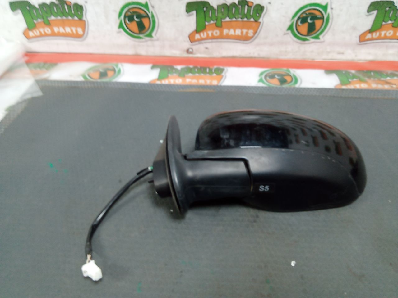 Part image 2