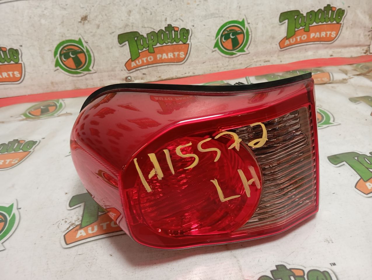 2011 Toyota FJ CRUISER Tail Lamp