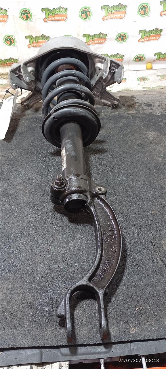 2010 Audi AUDI Q5 Strut